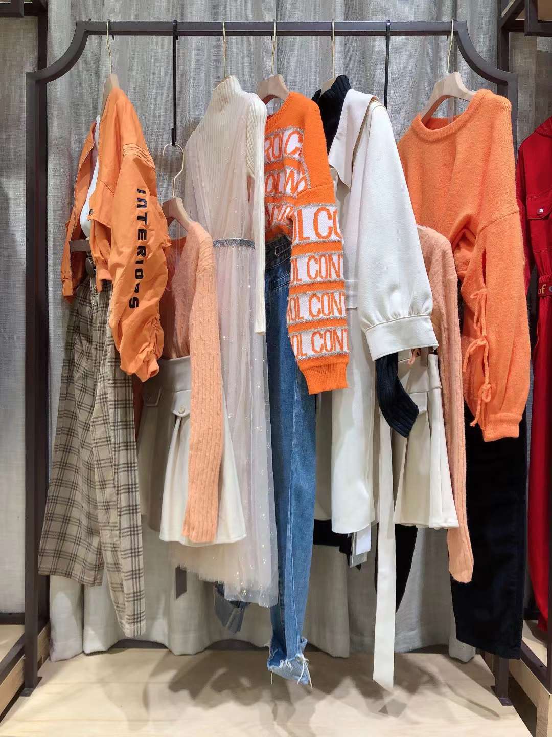 外貿(mào)品牌Lolypop2022 春品牌折扣女裝剪標(biāo)尾貨清倉批發(fā)