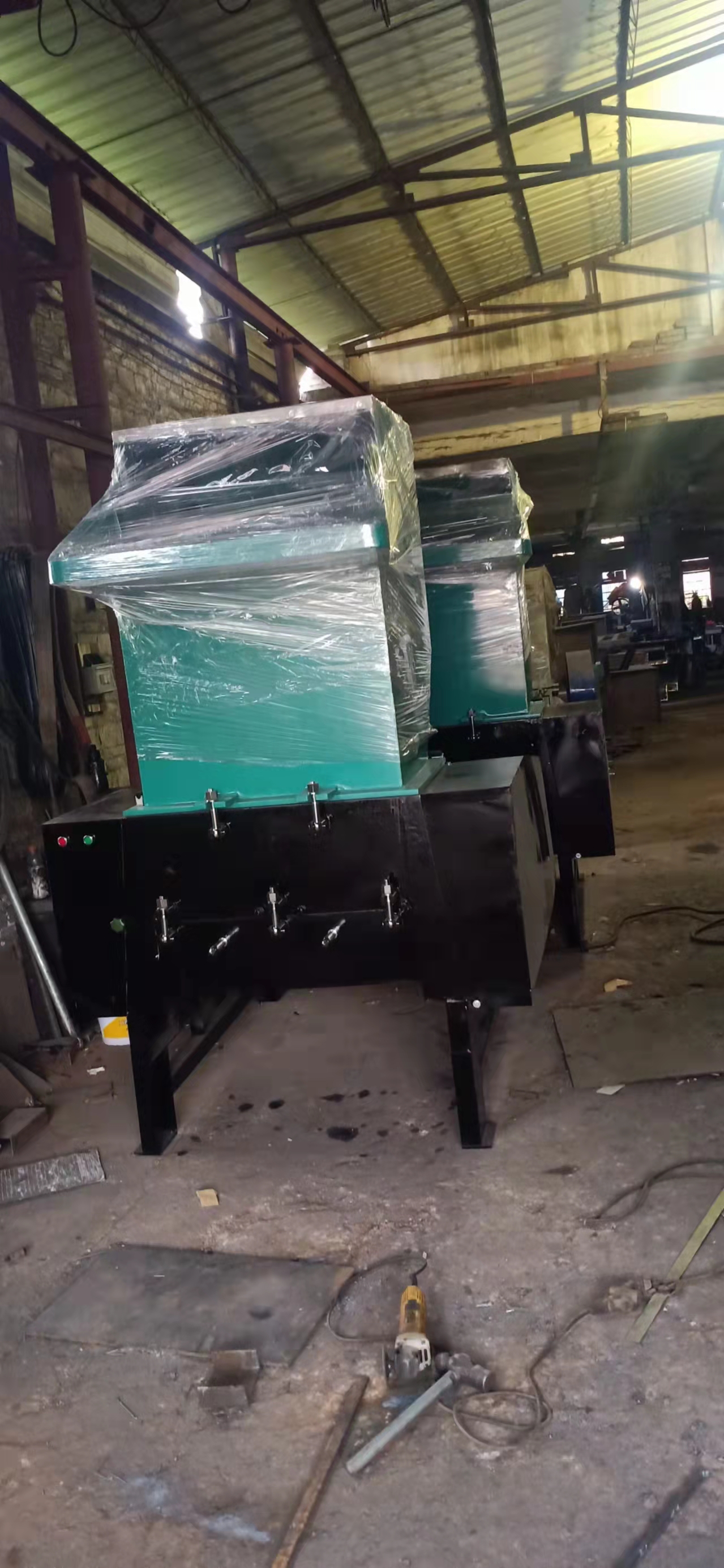 供應肇慶破碎機生成廠家-靜音破碎機廠家直銷-大型強力破碎機供應商