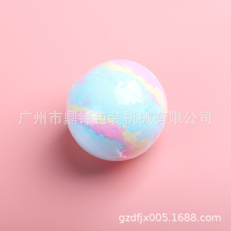 日化鹽全自動(dòng)枕式高速枕式包裝機(jī)浴鹽球泡澡沐浴精油球包膜機(jī)