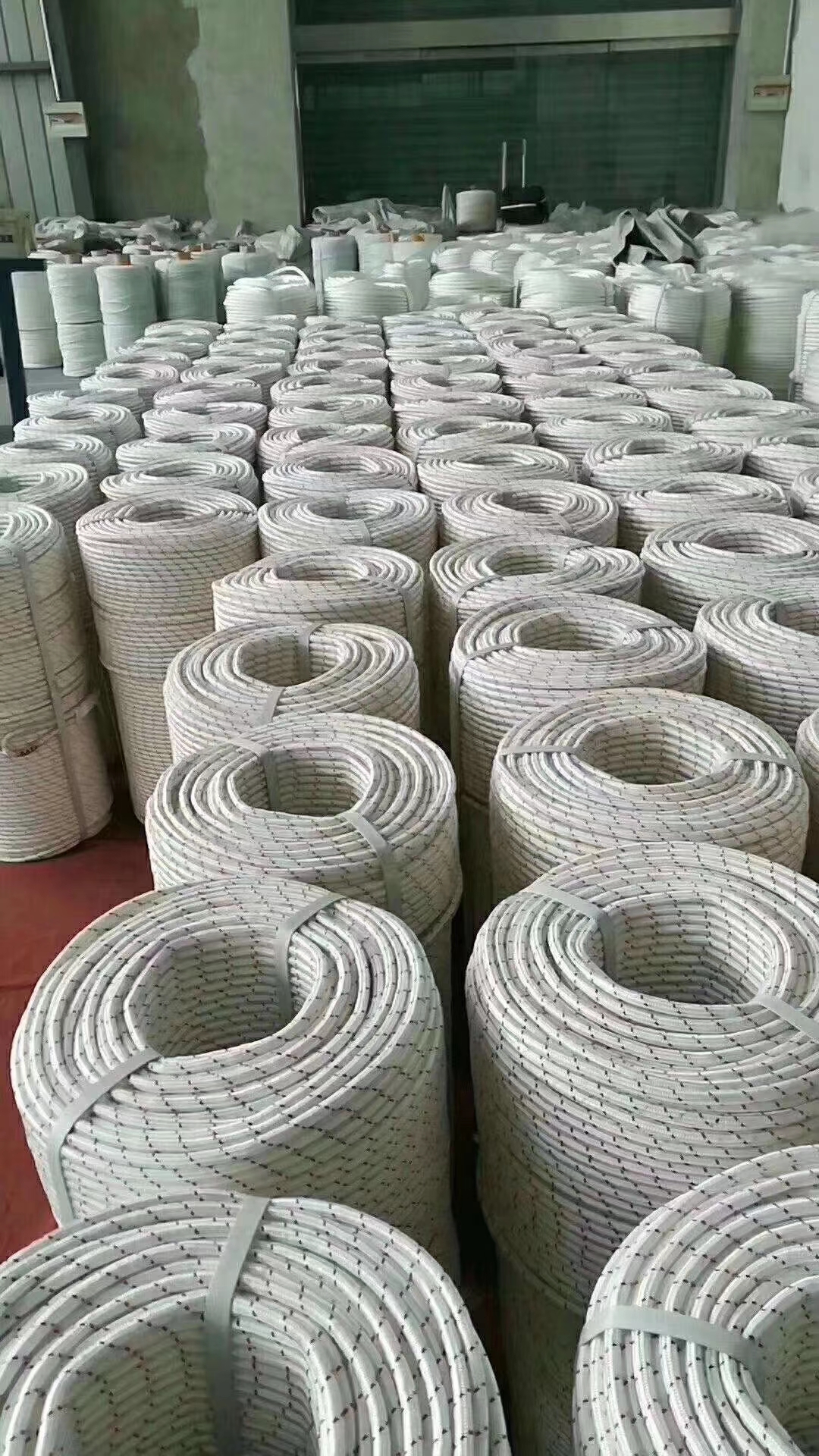 電力牽引繩杜邦絲電纜放線導(dǎo)線繩施工繩三四級(jí)牽引繩廠家銷(xiāo)售