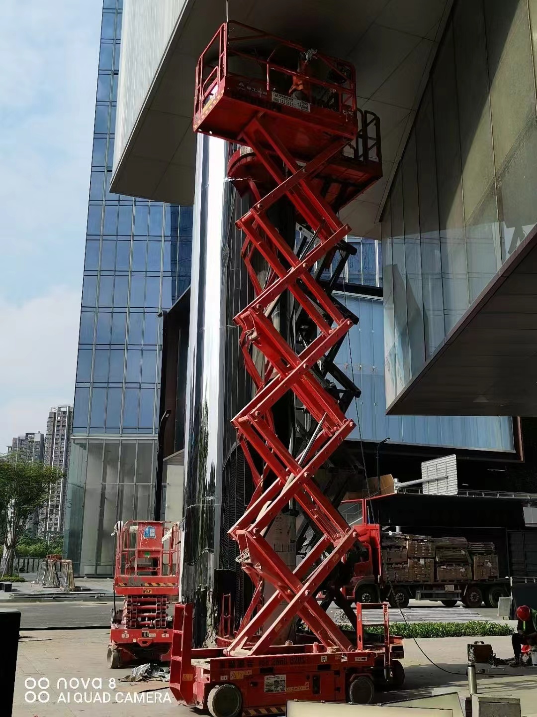 316L不銹鋼戶外廣場(chǎng)鏡面圓筒廠家安裝_加工定制【佛山市金駿寶不銹鋼有限公司】