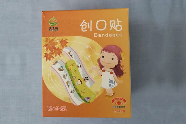 創(chuàng)可貼哪家實惠