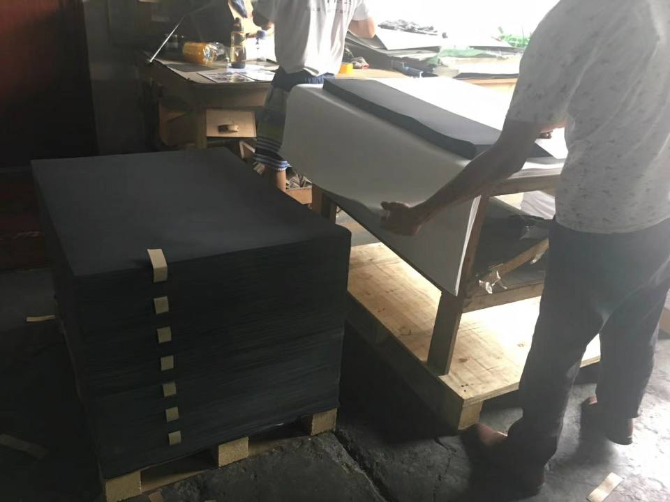 惠惠紙業(yè)14-17克黑色拷貝紙