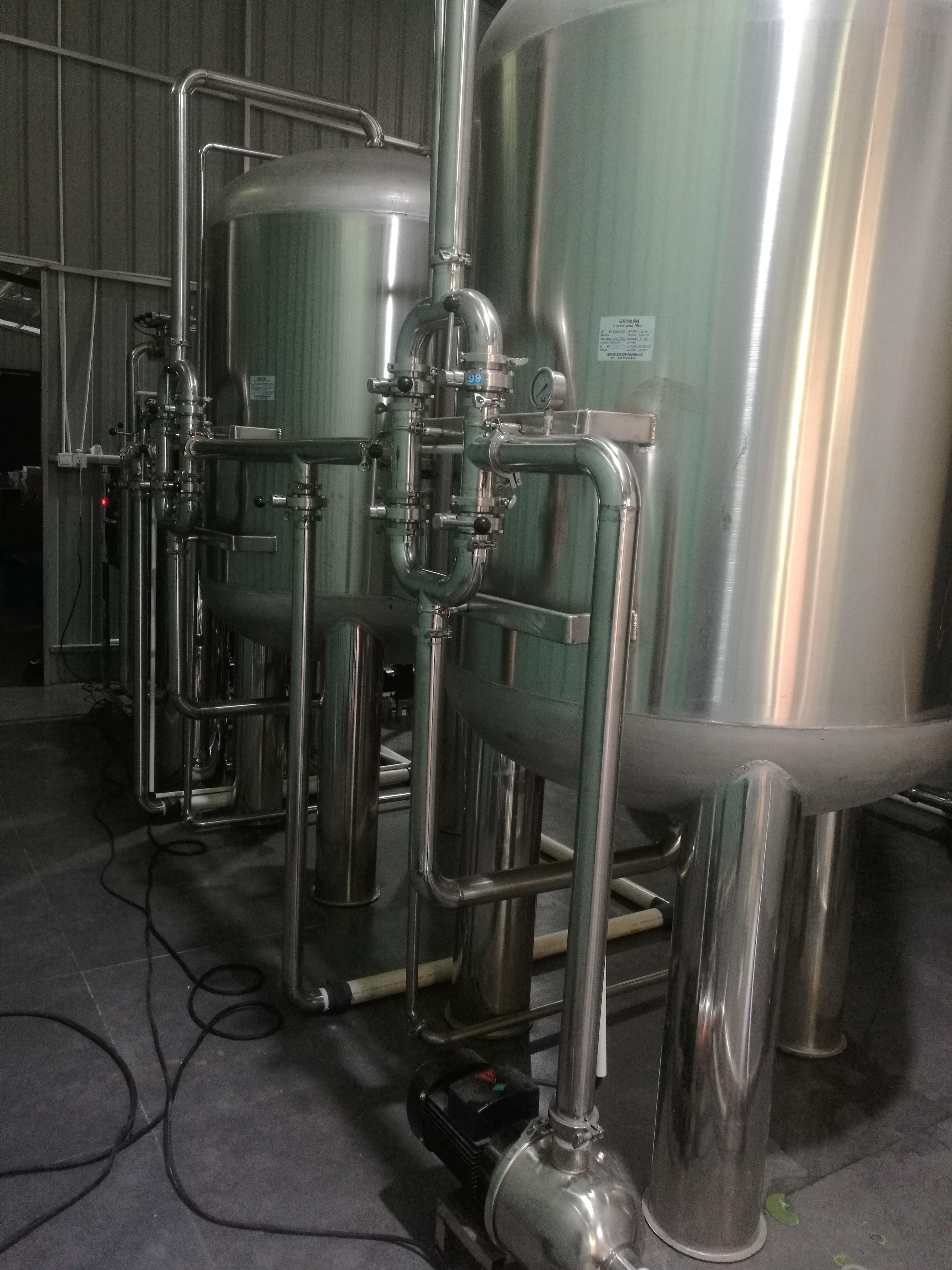 小瓶水/支裝水灌裝機(jī)供應(yīng)商   供應(yīng)飲料灌裝機(jī)  小瓶水灌裝機(jī) 蘇州仁澤