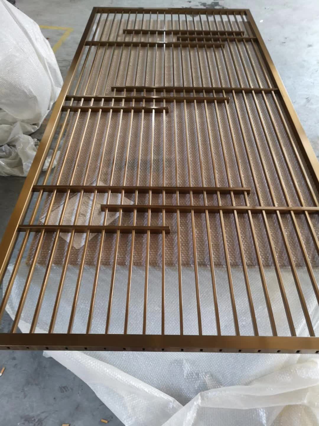 中式鏤空藝術(shù)造型不銹鋼屏風(fēng)  304玫瑰金拉絲無指紋不銹鋼屏風(fēng)廠家