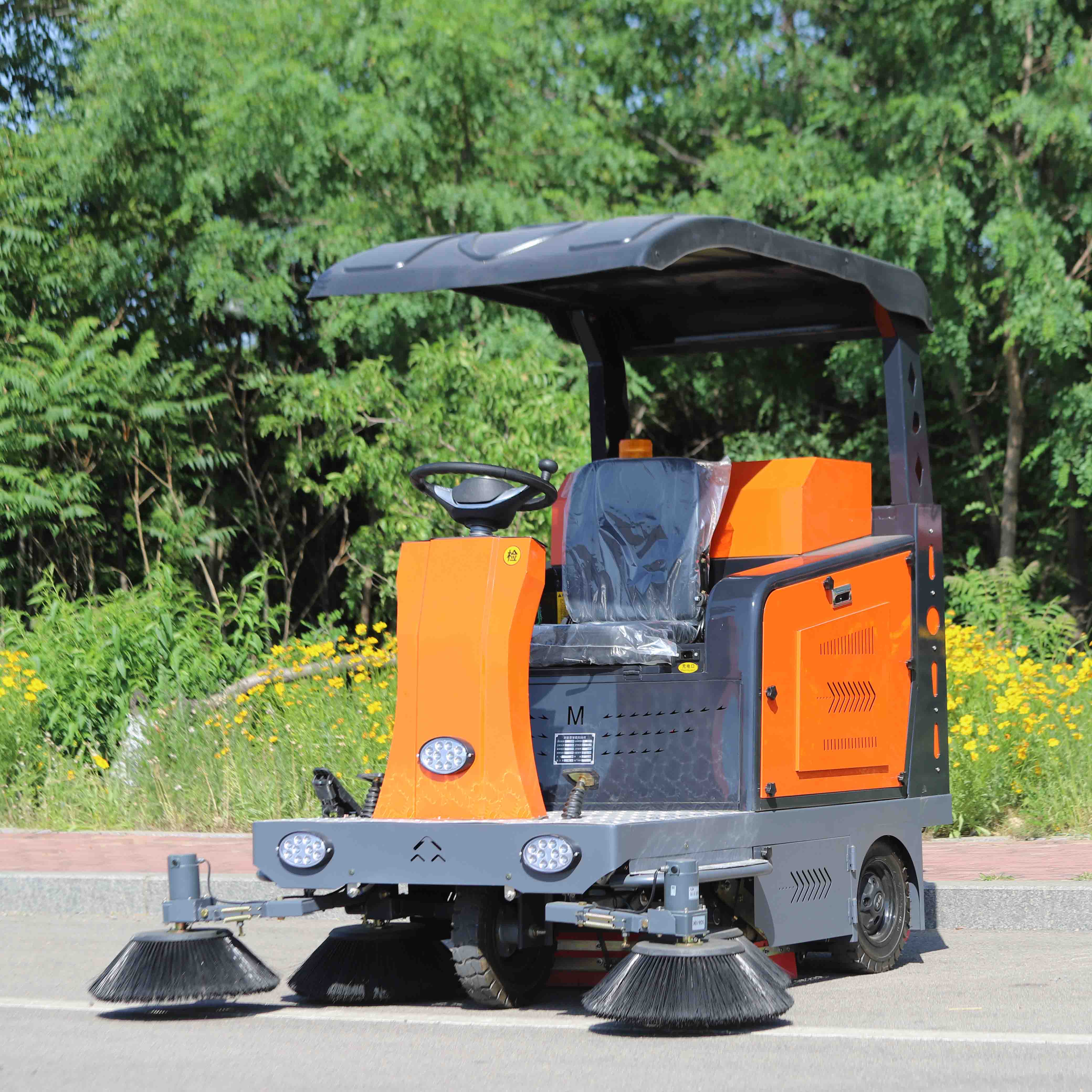 駕駛式掃地車 車間掃地機 市政道路清掃車