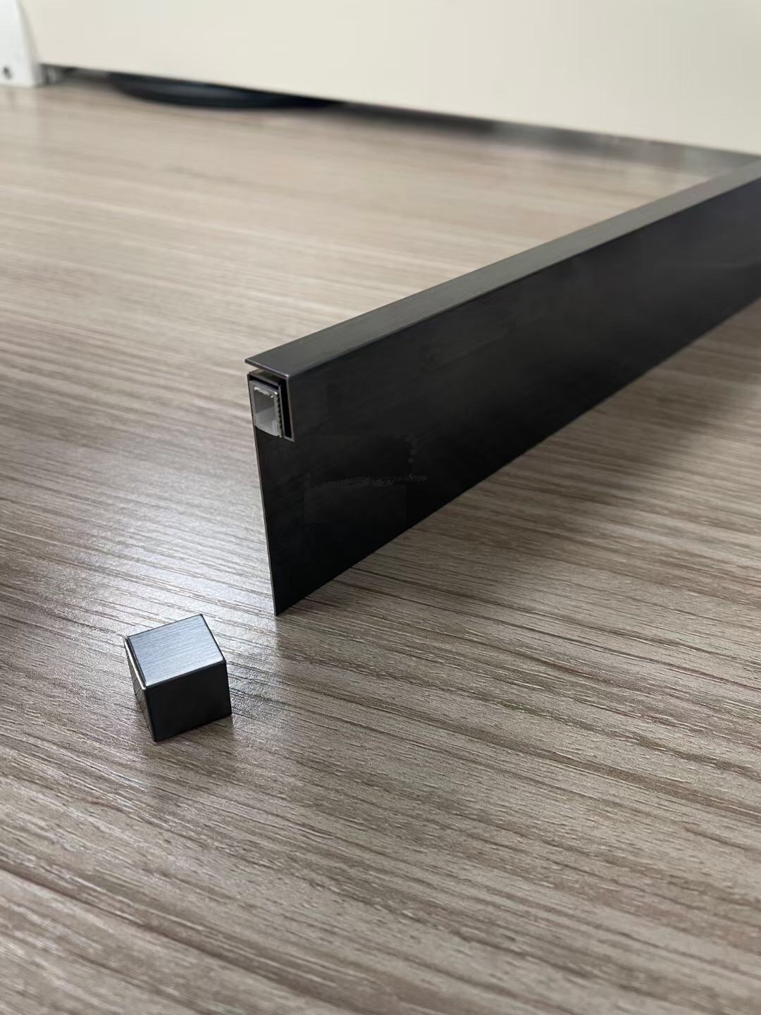 不銹鋼地腳線陶瓷包邊裝飾線條 陶瓷收邊線條 踢腳線