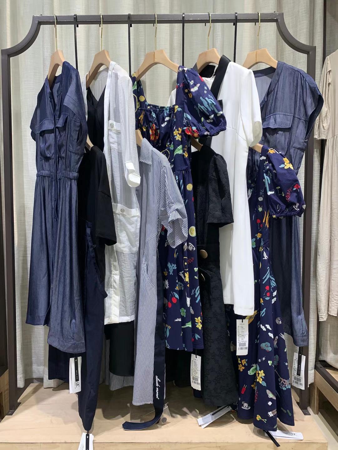 品牌瑪斯荻娃22夏品牌女裝折扣剪標(biāo)女裝尾貨批發(fā)
