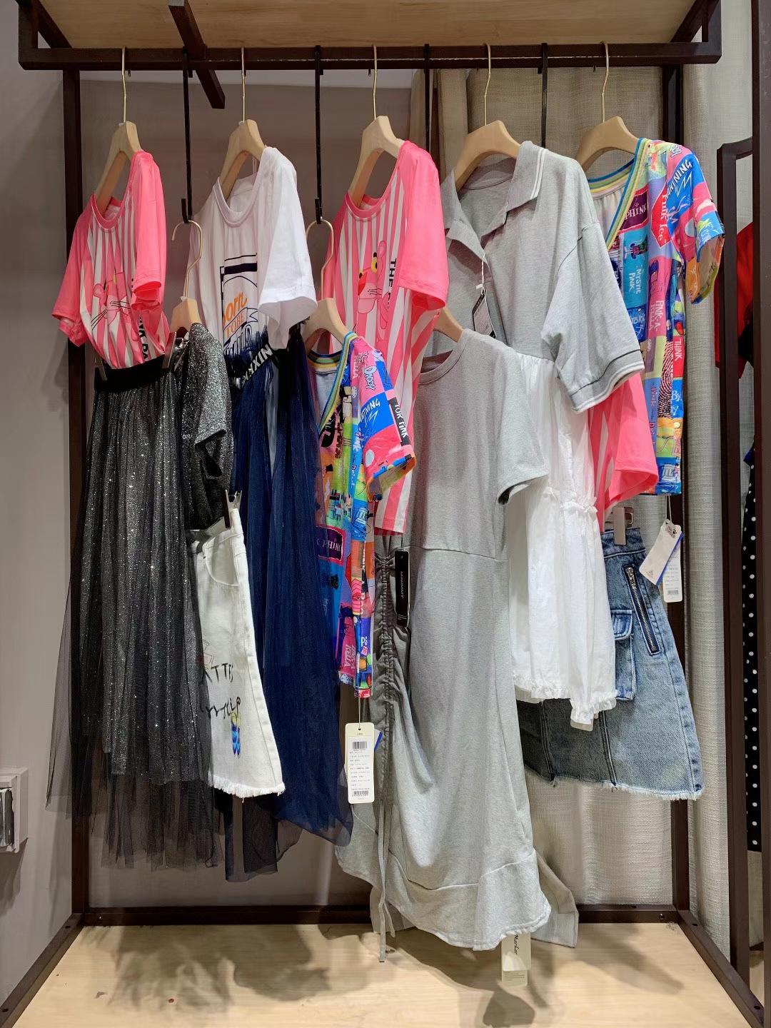 高端 品牌瑪瑪綈2022知 名品牌女裝折扣庫(kù)存批發(fā) 品牌 女裝 尾貨 廠家 一手 走份 拼貨 拿貨