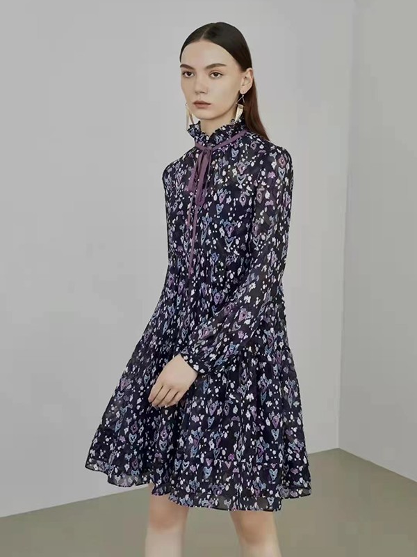 一二線品牌點(diǎn)占2022秋品牌折扣女裝尾貨進(jìn)貨貨源批發(fā)