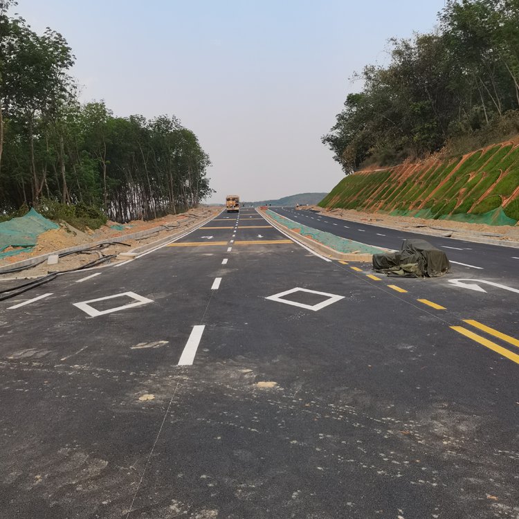 高速公路劃線公司-道路劃線-價格