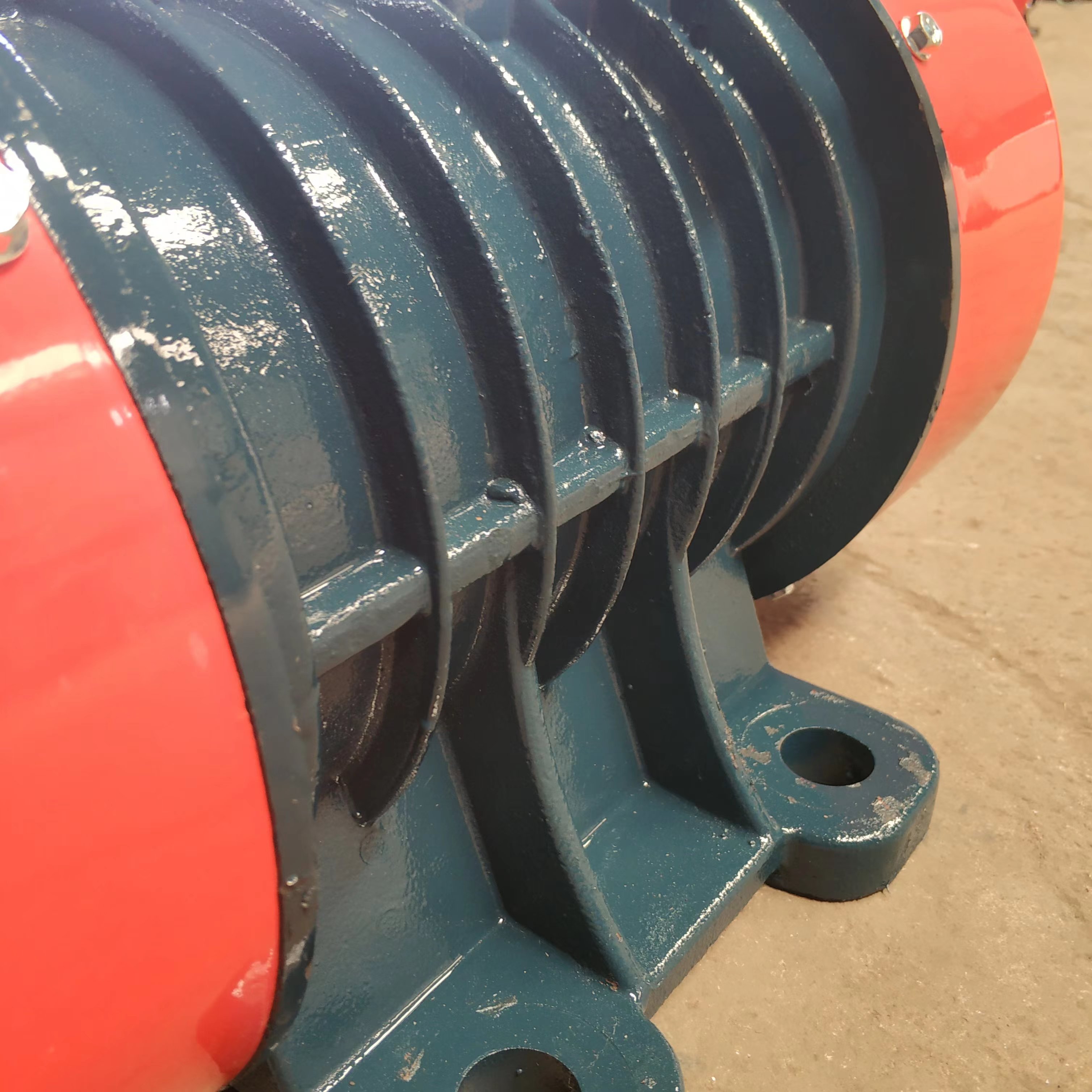 輕型振動(dòng)電機(jī)YZS-15-4 0.75KW激振力可調(diào) 宏達(dá)振動(dòng)電機(jī)YZS-15-4