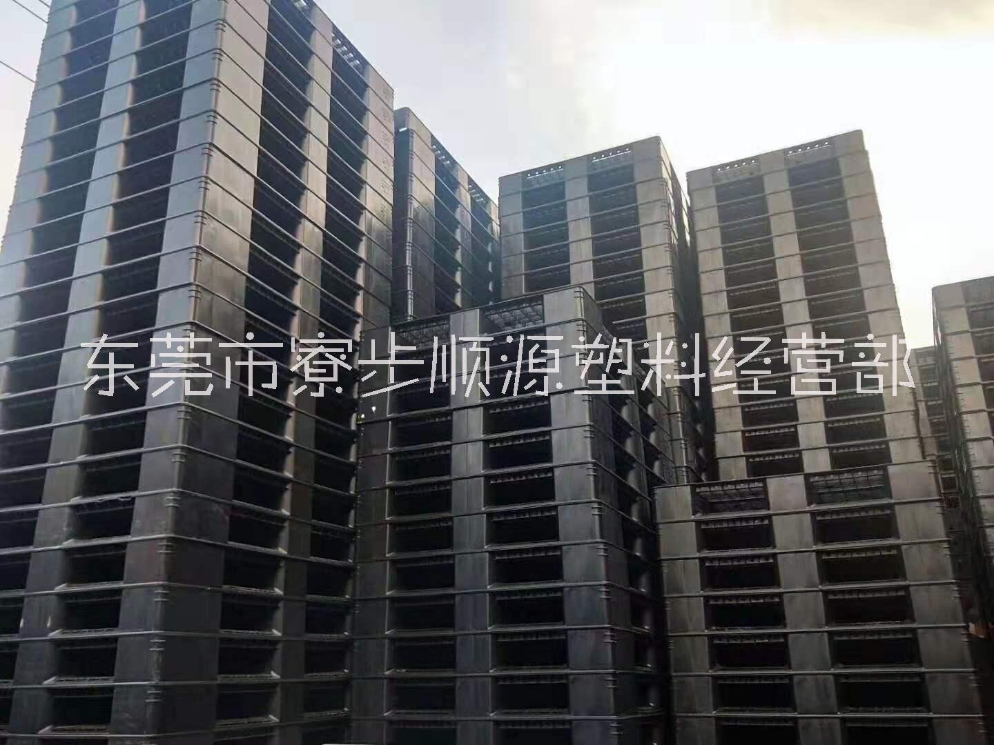 東莞二手塑膠卡板進(jìn)口九腳吹塑托盤田字二手卡板