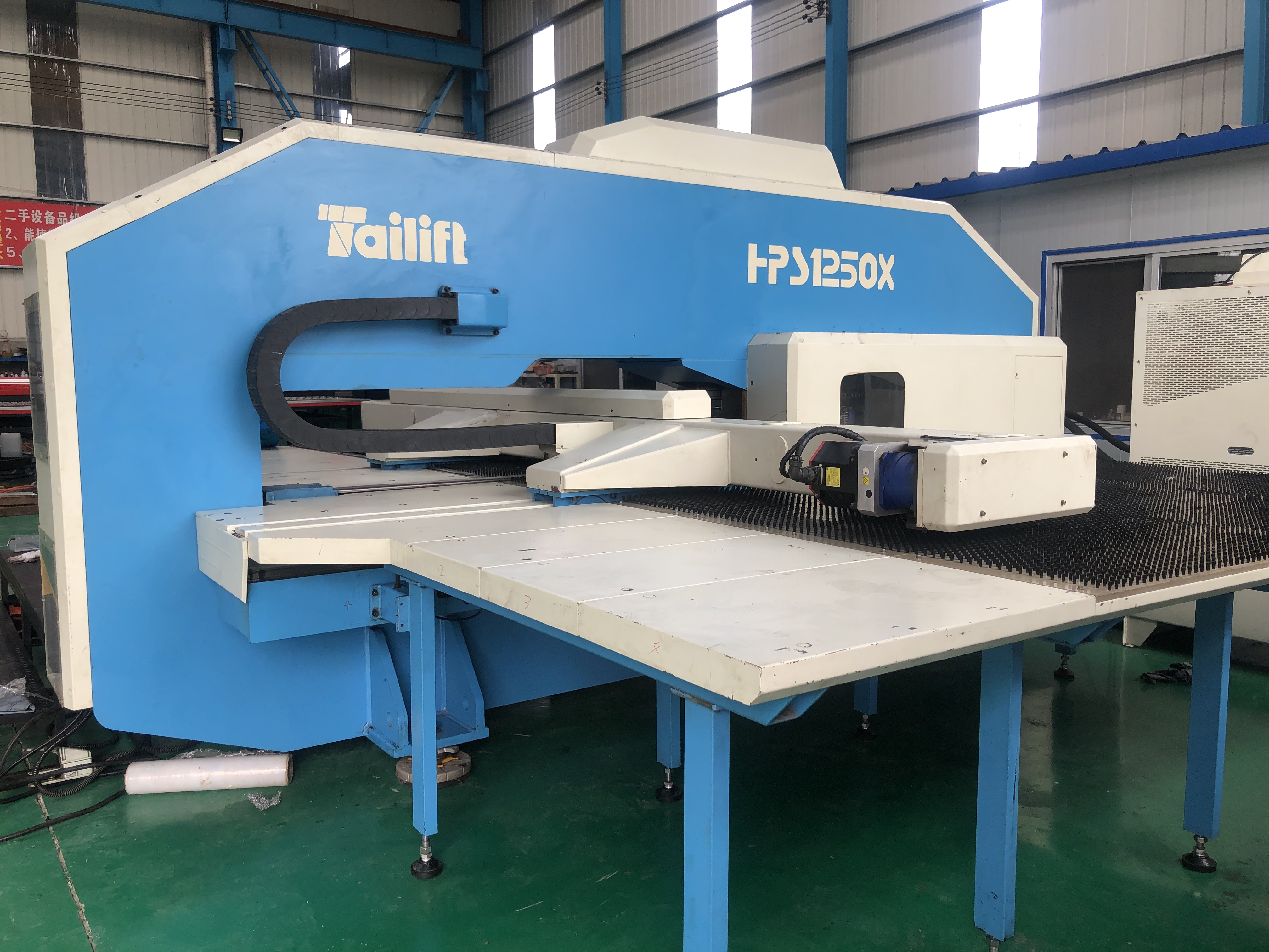 出售轉(zhuǎn)讓二手 臺勵(lì)福數(shù)控轉(zhuǎn)塔沖床HPS1250X