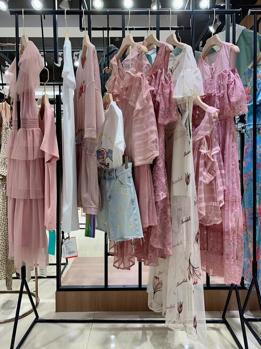 高端設計師品牌 馬克華菲 2022夏品牌女裝折扣尾貨貨源清倉批發(fā)