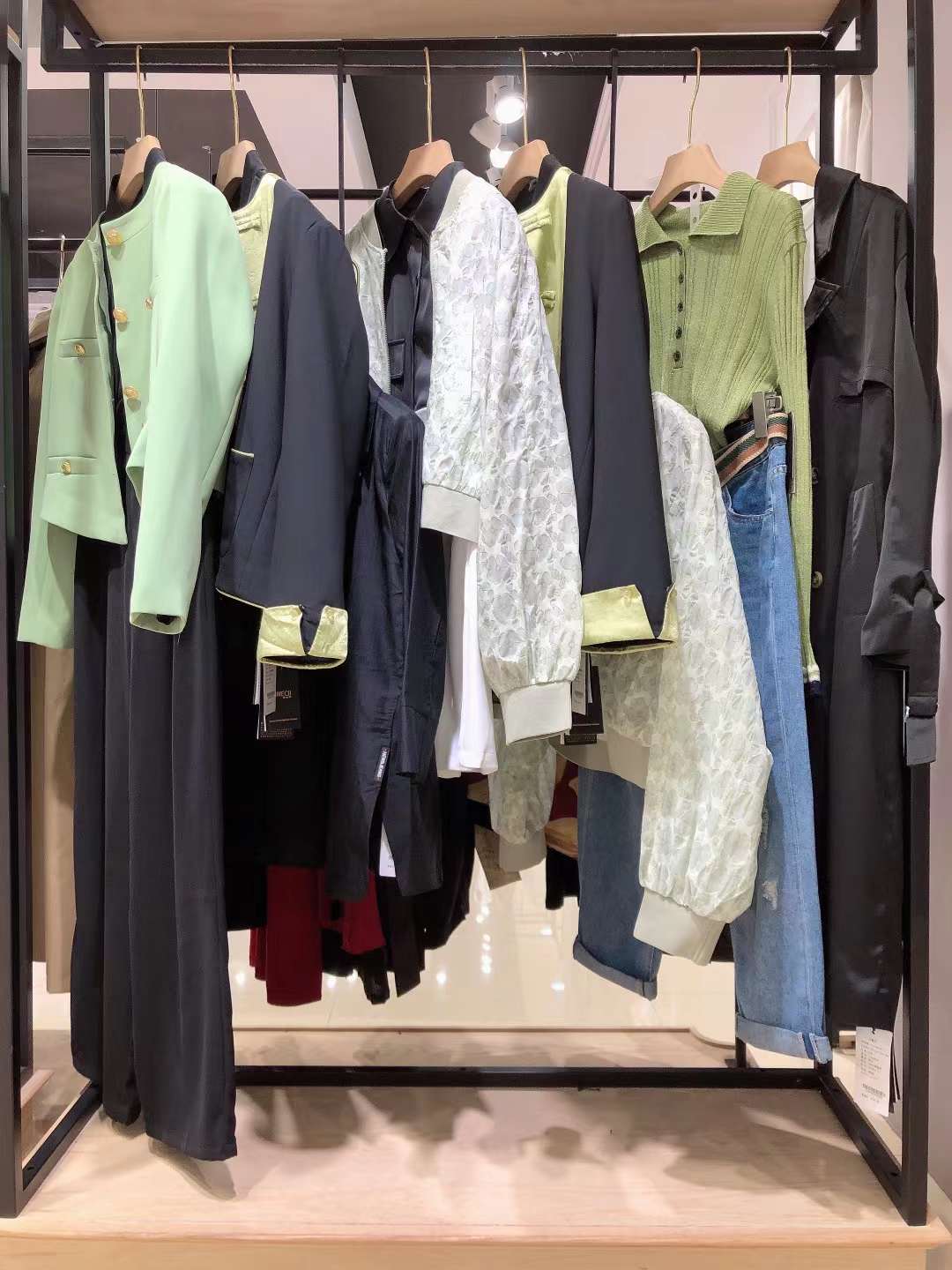 撤柜女裝 婕妮熙202秋萬達(dá)撤柜一二線品牌女裝抖音進(jìn)貨批發(fā)