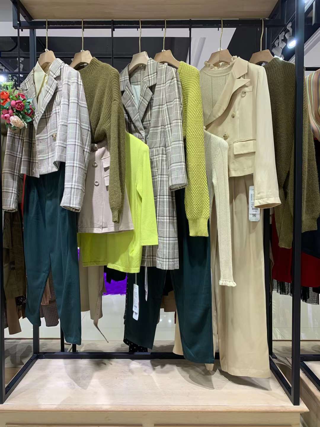 萬達(dá)下架女裝 你我約定22秋萬達(dá)撤柜一二線品牌女裝批發(fā)供應(yīng)鏈在哪里有？