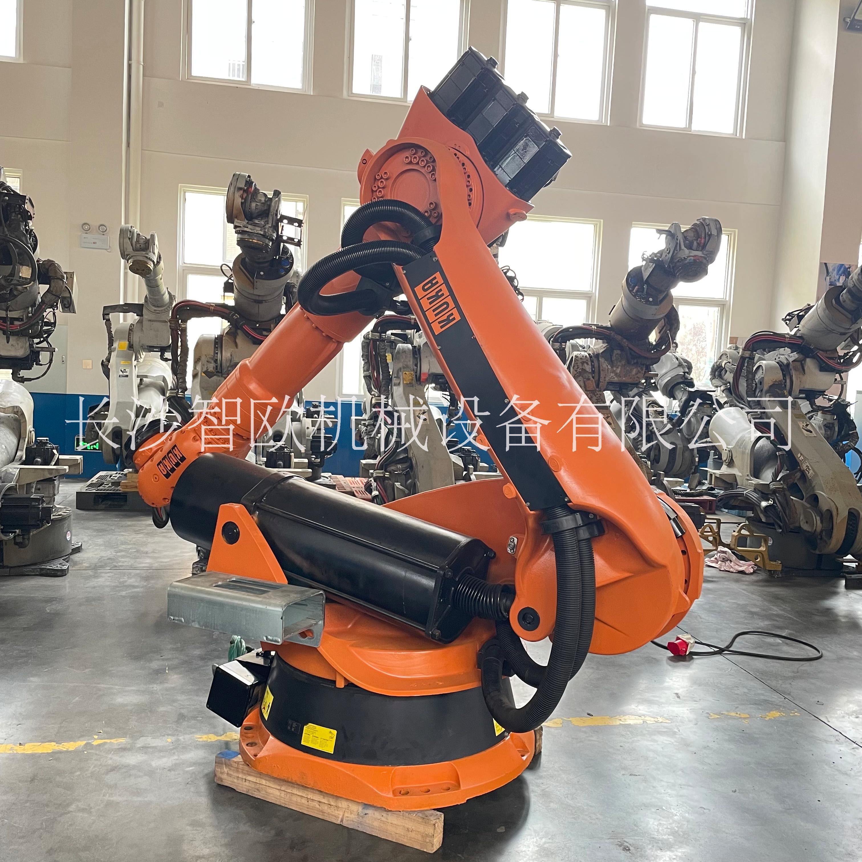 庫卡下探式機(jī)器人KR 210臂展3100mm搬運碼垛機(jī)器人