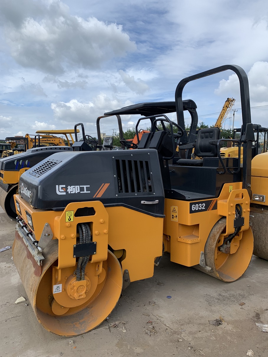 22噸壓路機(jī)25噸靜壓壓路機(jī)二手13噸鋼輪壓路機(jī)