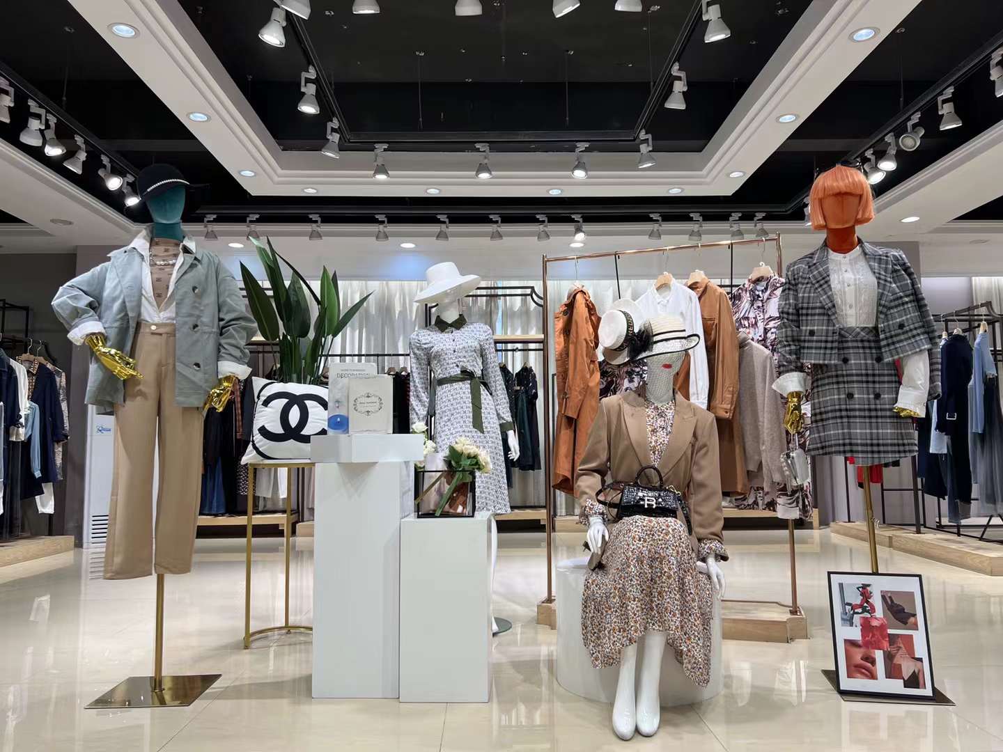 璟逸JINGYI 2022秋冬女裝尾貨庫(kù)存一手貨源廠家走份原單女裝貨源