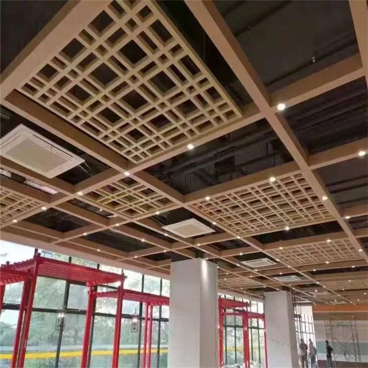鋁方通施工多少錢  鋁方通施工定制
