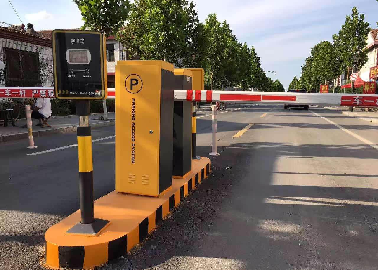 南京道閘車輛識別系統(tǒng)安裝、維修、價(jià)格、價(jià)錢、找哪家好【南京市鼓樓區(qū)恒豐卷門經(jīng)營部】