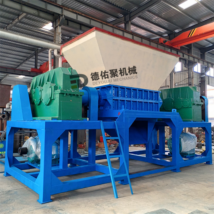 廢金屬撕碎機(jī) 鋼模板剪碎機(jī) 2米雙軸撕碎機(jī) 廢鐵廢鋼撕碎粉碎機(jī)