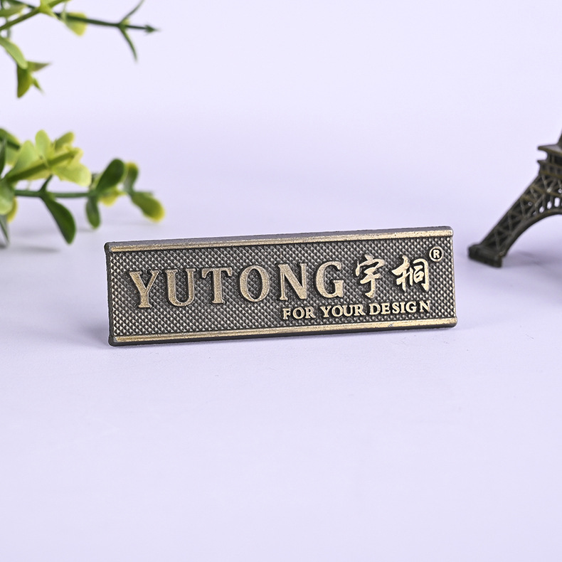 鋅合金標(biāo)牌 金屬小標(biāo)牌 鋅合金絲印銘牌 壓鑄鋅合金標(biāo)牌 電鍍鋅合金標(biāo)牌