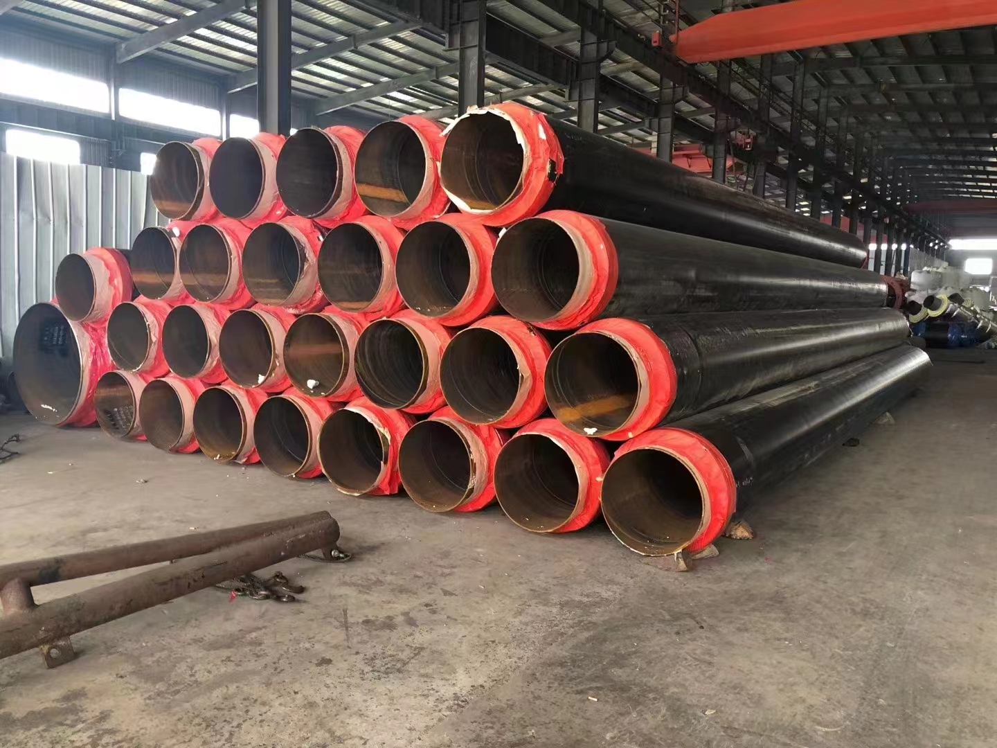 保溫管的用途（銘塑鋼管）防水、耐寒、埋在地下防腐。