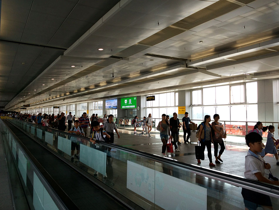 供應(yīng)深圳福田口岸廣告-福田口岸媒體廣告-福田口岸LED屏類(lèi)型