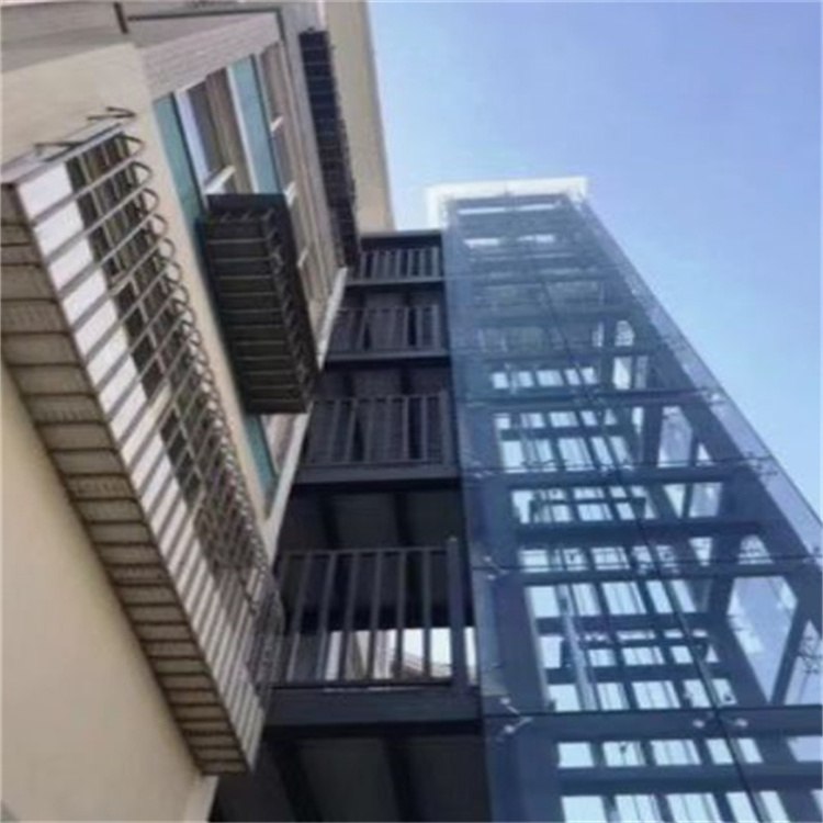 成都青羊區(qū)舊樓加裝電梯開(kāi)工儀式