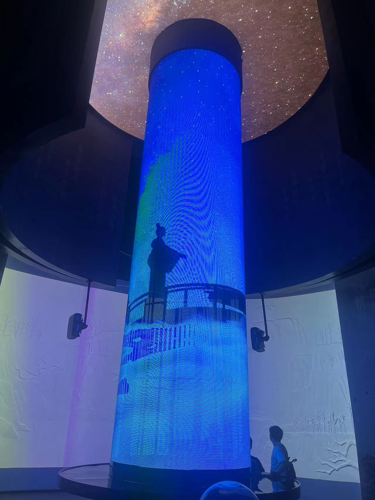 青島顯示屏維護(hù) 青島電子顯示屏移護(hù)   青島電子屏維修  青島電子屏維修價格 青島觸摸屏租賃