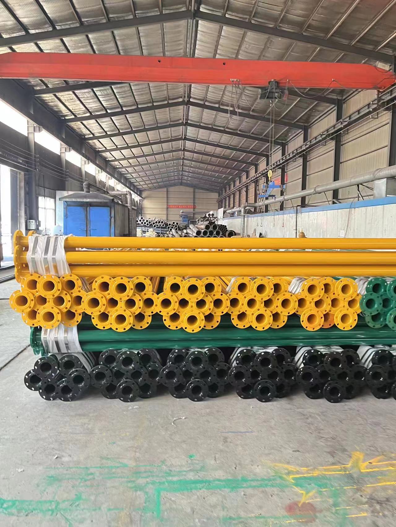 內(nèi)外涂塑鋼管的作用（天津銘塑鋼管+DN15-200  ）適合埋地輸水、防腐蝕、抗老化的效果。