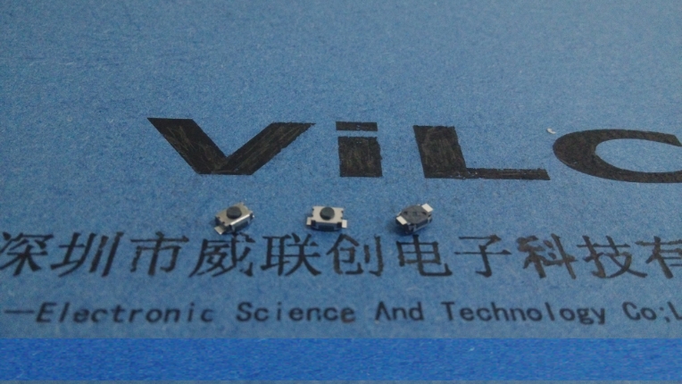 3X6X3.5 大側(cè)按輕觸開關(guān) TS-017 側(cè)臥式SMT 帶定位柱