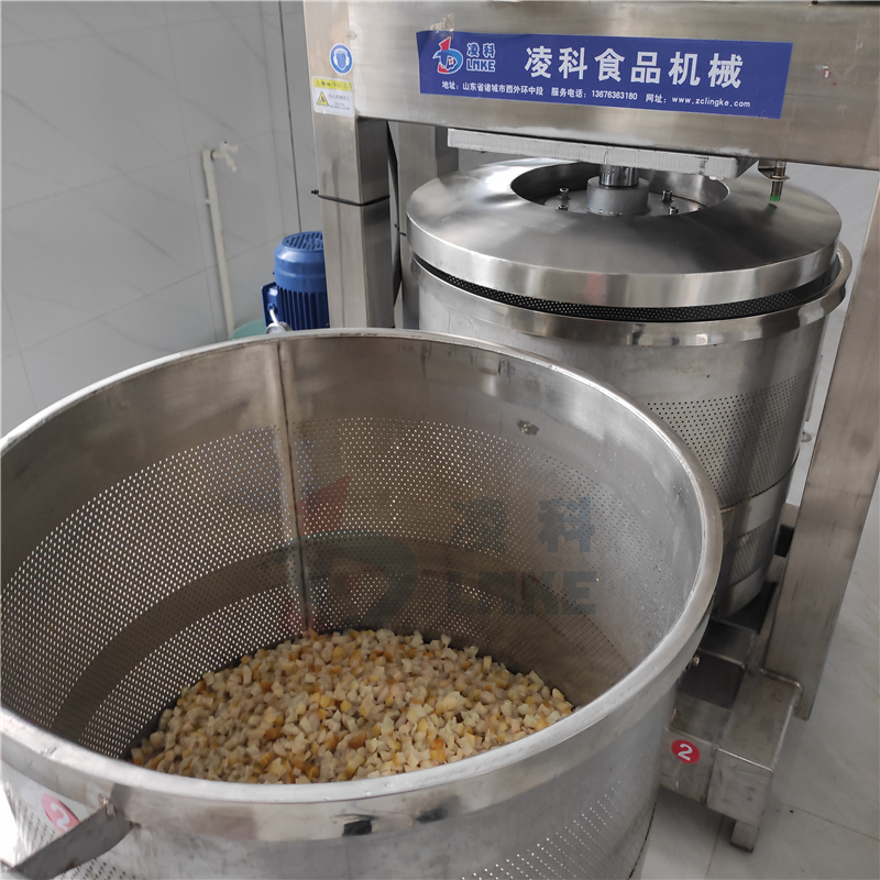 全自動(dòng)80噸壓力蘿卜條壓榨機(jī) 香辣蘿卜干液壓壓榨脫水機(jī)