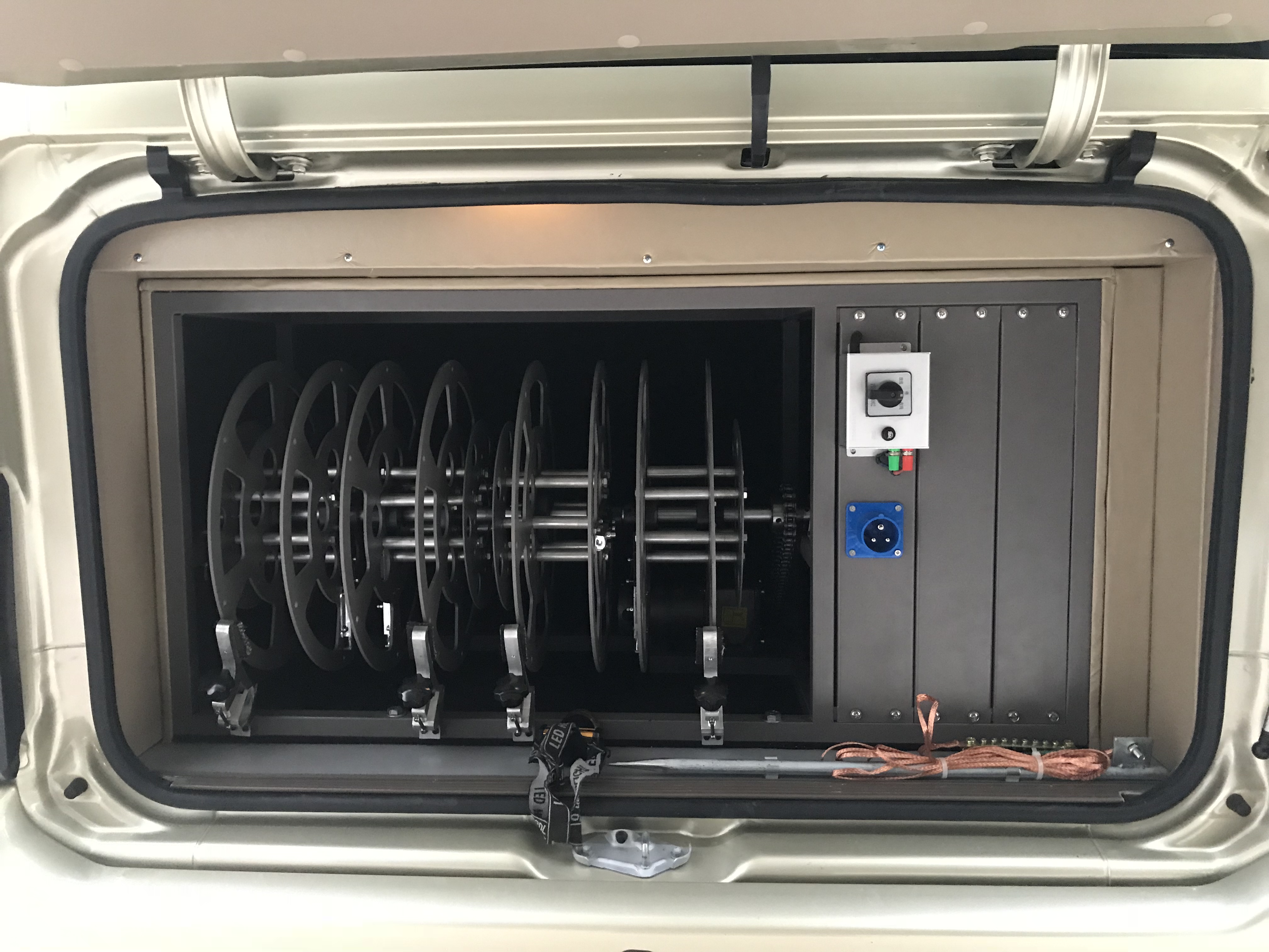 電視廣播車新媒體廣播車融媒體廣播車