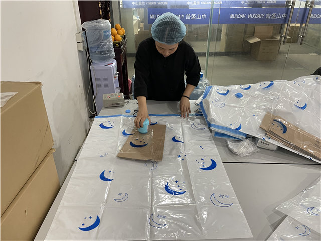 第三方驗貨公司-真空壓縮袋驗貨 第三方專業(yè)驗貨公司 第三方專業(yè)日用雜貨檢驗公司 第三方專業(yè)真空壓縮袋檢驗公司