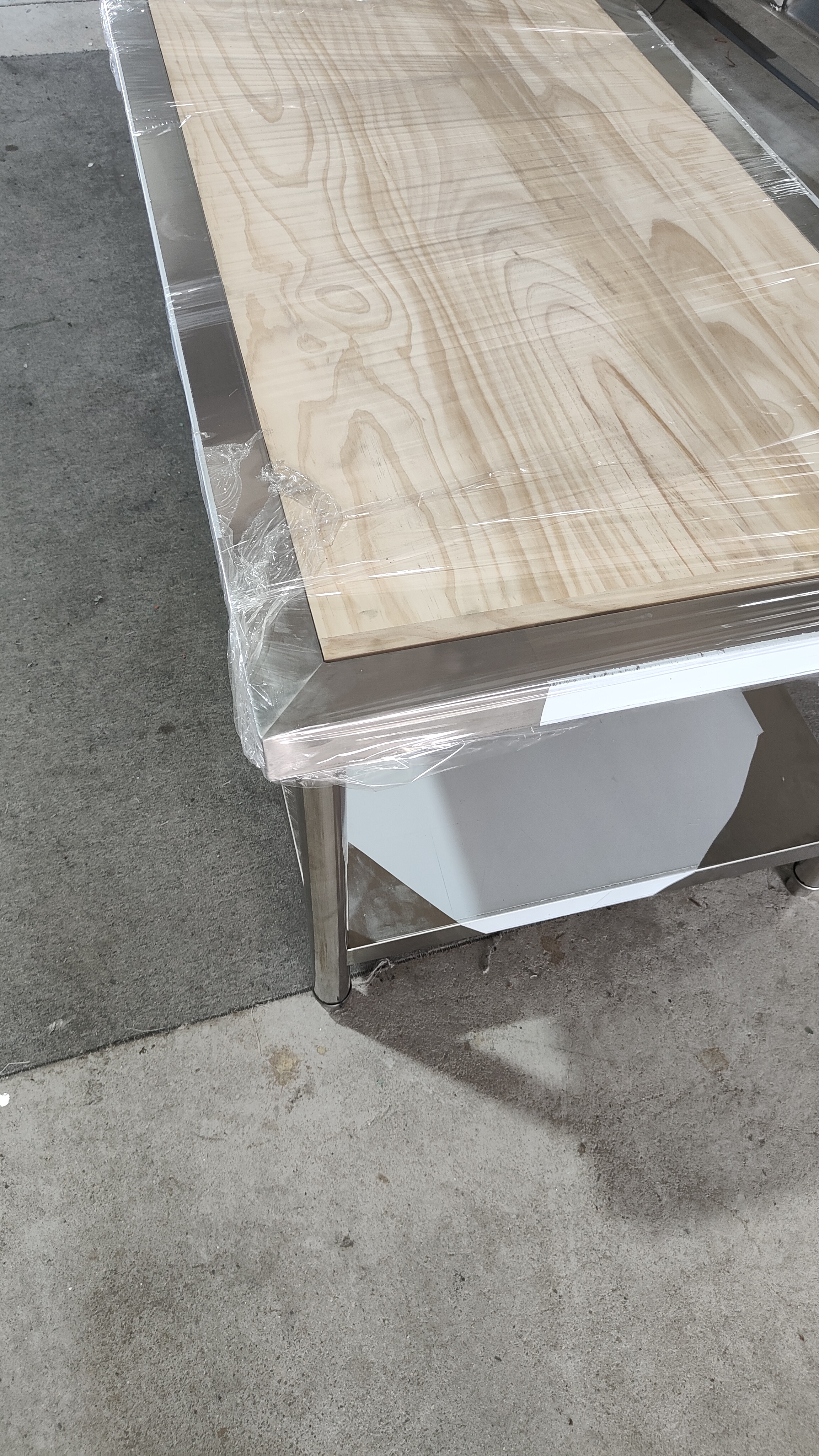 面案工作臺廠家定制   不銹鋼餐廳面案商用打荷臺 廚房簡易工作臺 廠家供應(yīng)