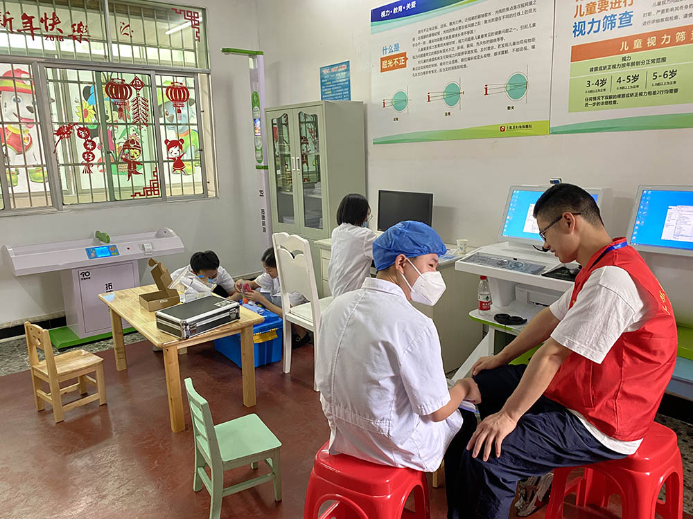 小兒生長發(fā)育評估與監(jiān)測系統(tǒng)軟件工作站