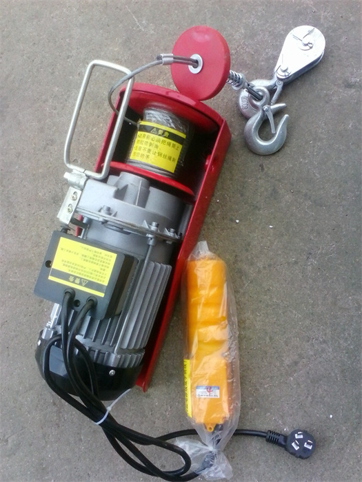 施工電梯配件 鑄鋼鐵板 管卡 卡扣 濟(jì)南恒義建筑機(jī)