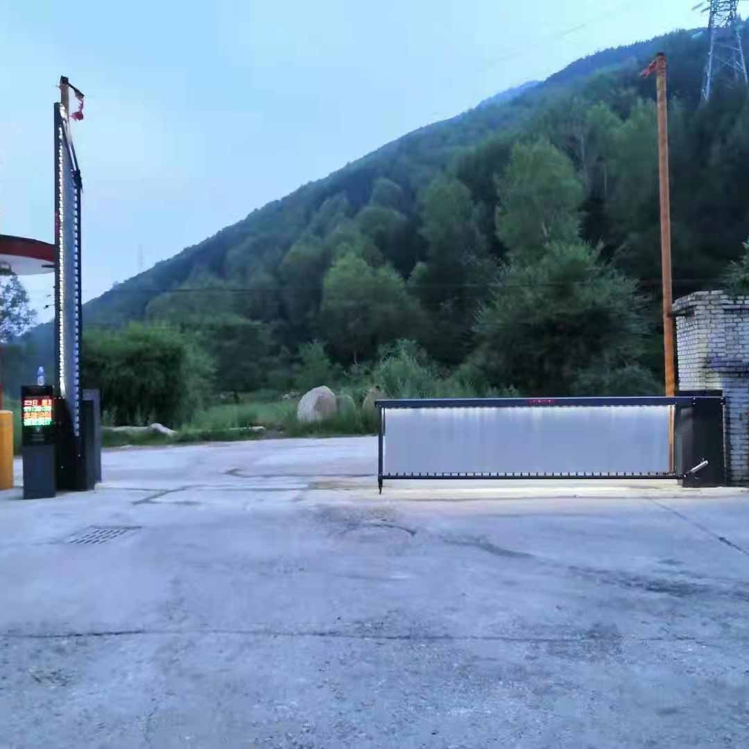 運(yùn)城小區(qū)、學(xué)校、工廠大門停車場*，起落桿，道閘，維護(hù)便捷，帶車牌識別器