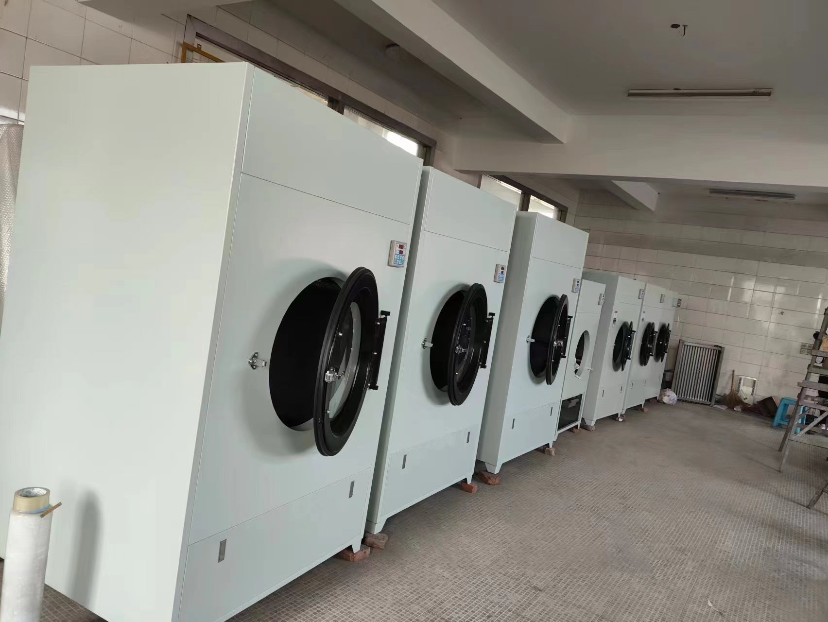 工業(yè)洗衣機(jī)申鑫 多功能 大型醫(yī)療用洗衣房設(shè)備 生產(chǎn)制造商 批發(fā) 現(xiàn)貨供應(yīng) 多少錢 工業(yè)商用洗衣機(jī)