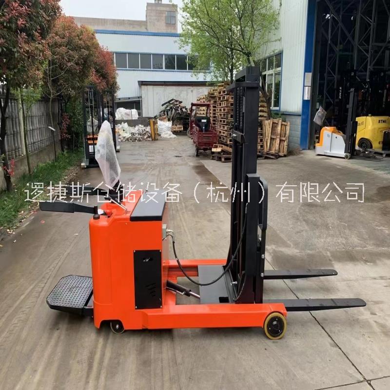現(xiàn)貨供應(yīng)叉車前移式電動堆高車 站立式1.2噸1.5噸2噸升降叉車碼垛機(jī)堆垛車