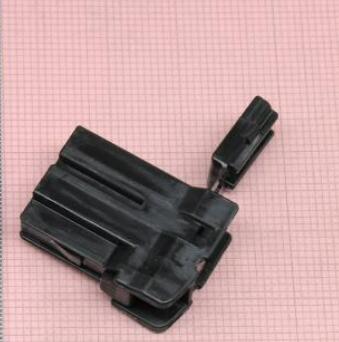 矢崎7123-4320-30 2孔護(hù)套接插件 母端板連接器 深圳現(xiàn)貨