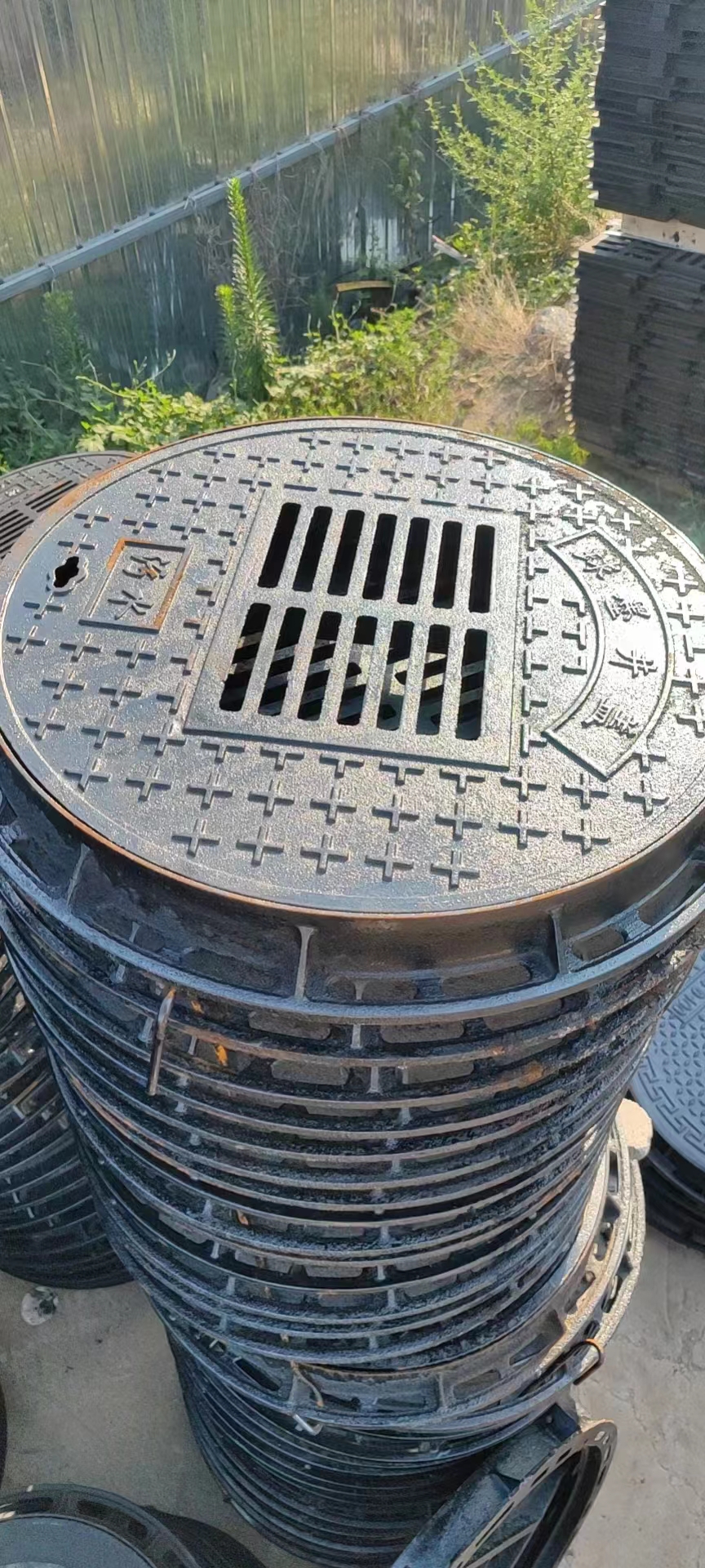 河南球墨鑄鐵雨水篦子-批發(fā)價(jià)格-熱銷-定制價(jià)格【新鄭市容與建材商行】