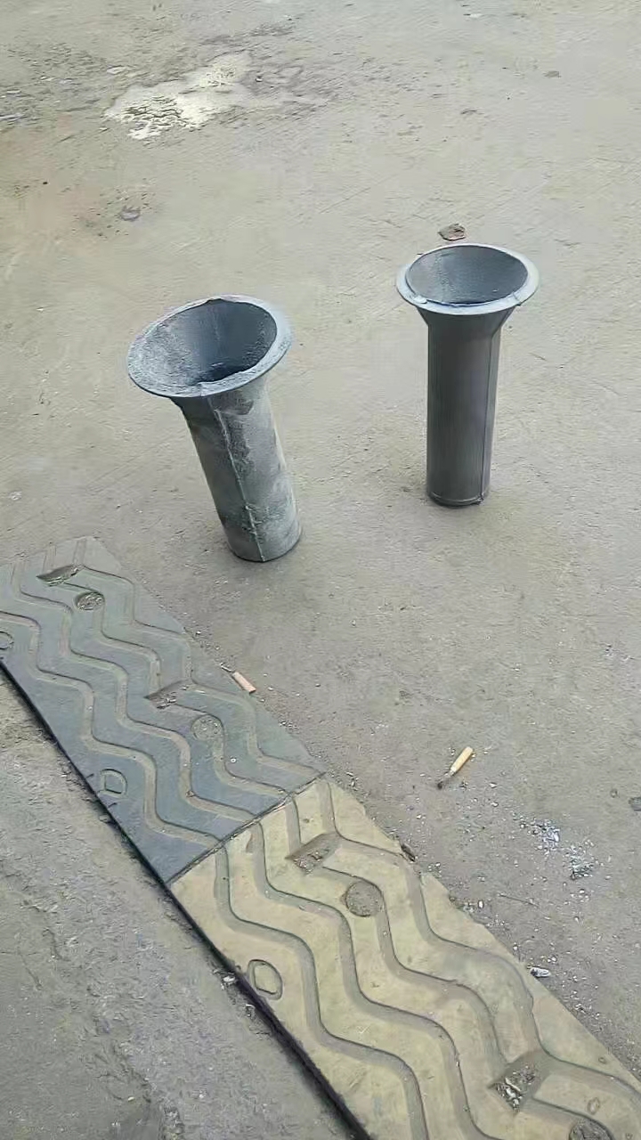 商丘落水斗批發(fā)價(jià)格 方型圓型落水斗 樓頂下水口系統(tǒng)管件