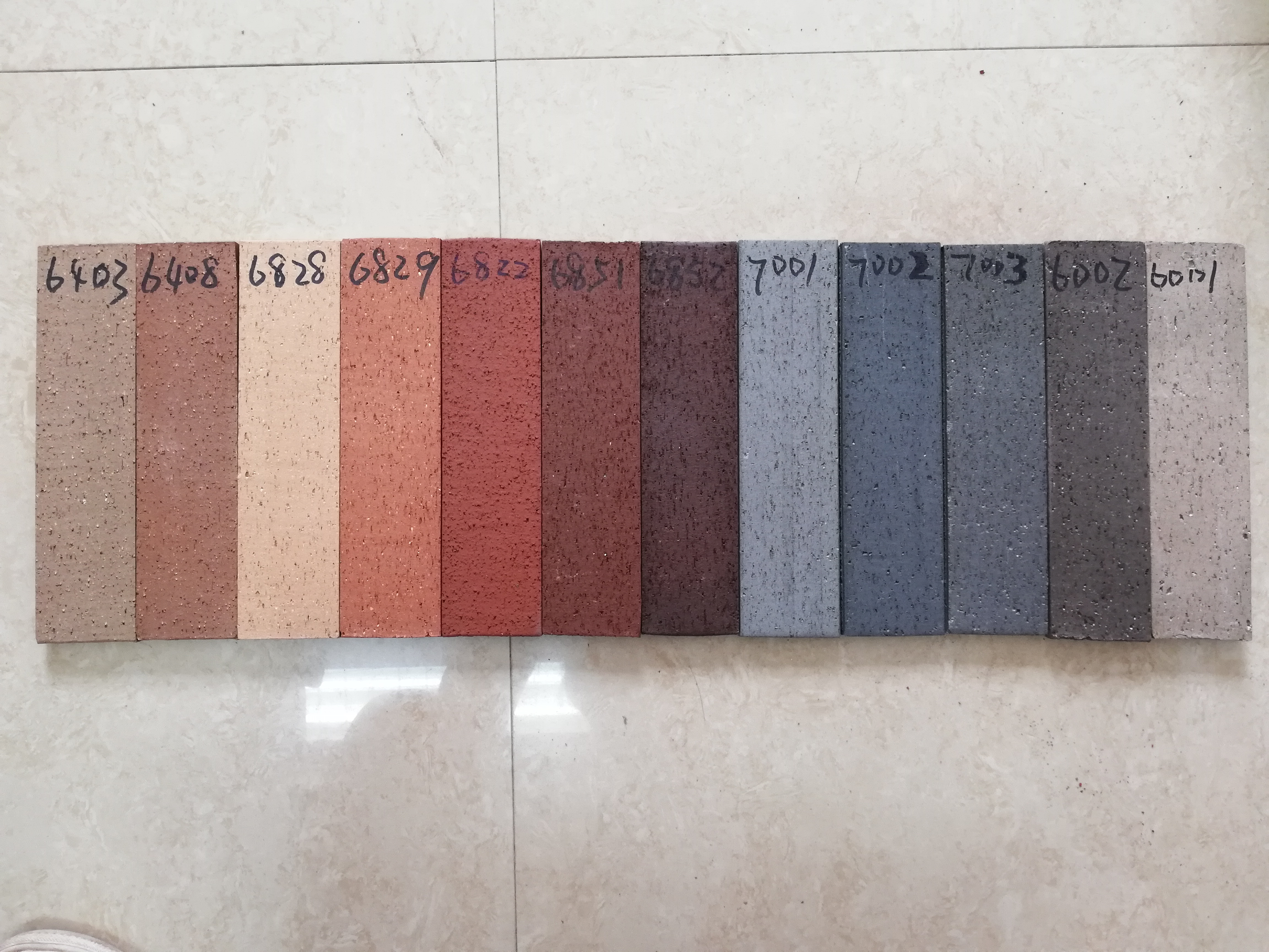 河南6乘24劈開磚批發(fā)，別墅外墻磚，仿古外墻