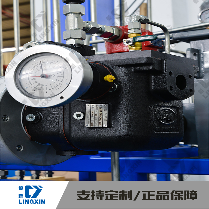 供應(yīng)領(lǐng)新管道保溫發(fā)泡機 聚氨酯發(fā)泡機