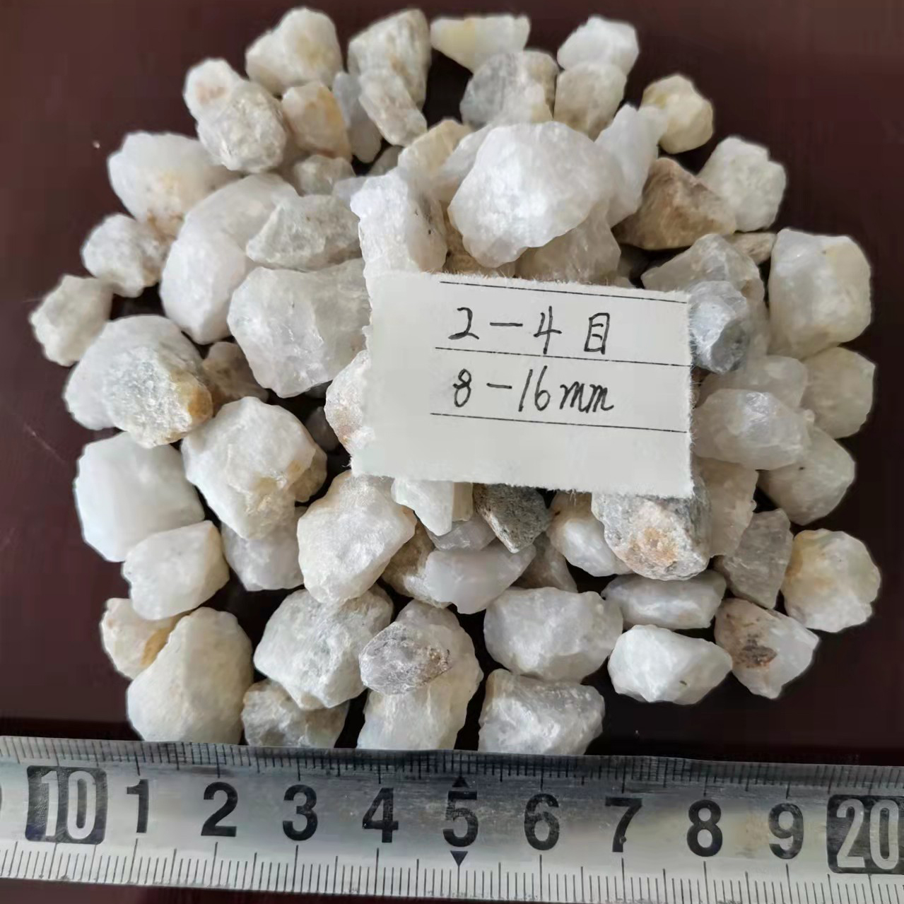大顆粒石英砂加工_廠家供應_銷售電話_批發(fā)【河北巖鳥礦產(chǎn)品有限公司】