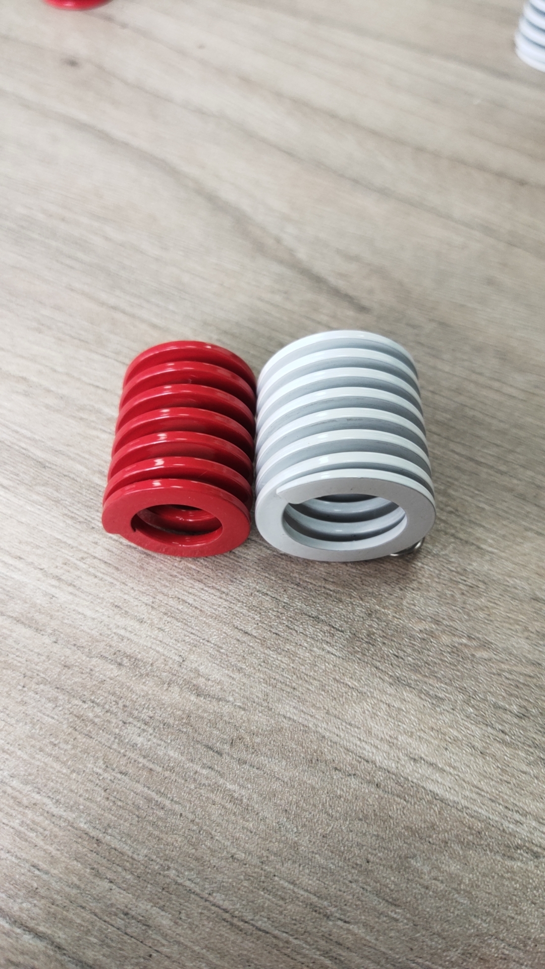 東莞電泳涂裝加工，東莞黑色電泳加工廠